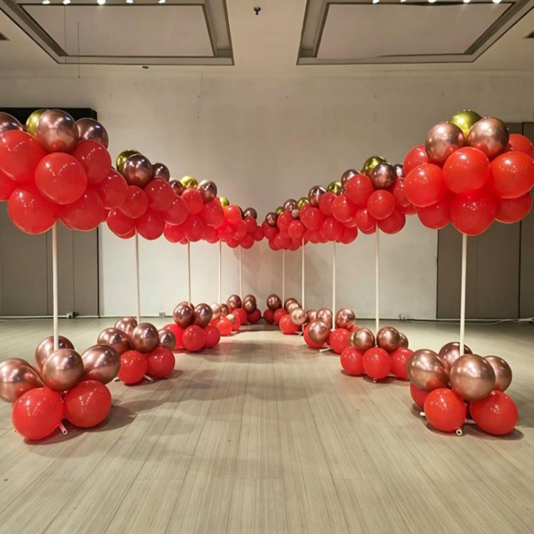Petite colonne de ballons gonflables automatiques