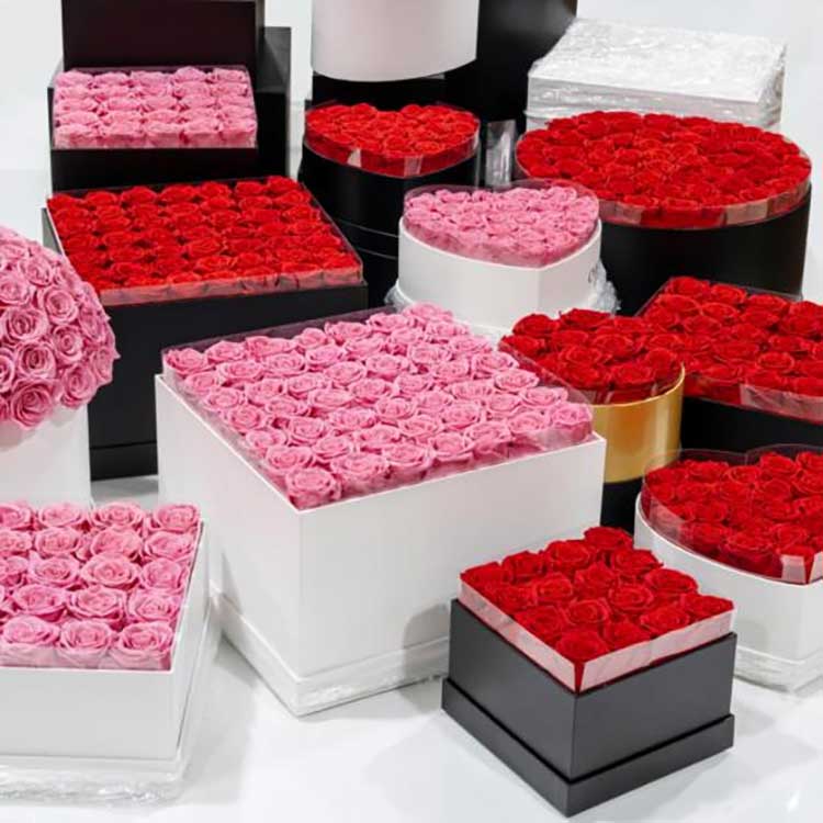 Seau à câlins à fleurs préservées